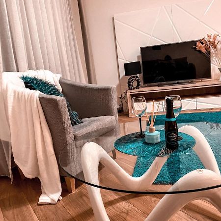 Apartament Solna 80 - Centrum Miasta Z Podziemnym Garazem Kielce Exteriör bild
