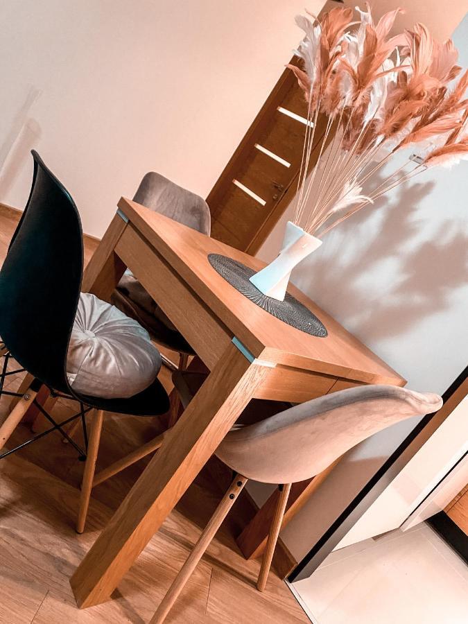 Apartament Solna 80 - Centrum Miasta Z Podziemnym Garazem Kielce Exteriör bild