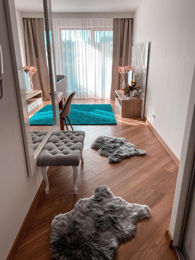 Apartament Solna 80 - Centrum Miasta Z Podziemnym Garazem Kielce Exteriör bild
