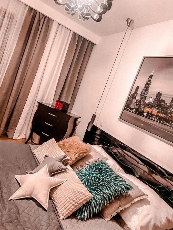 Apartament Solna 80 - Centrum Miasta Z Podziemnym Garazem Kielce Exteriör bild